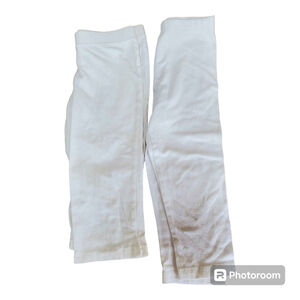 Girls Size 5 Carters & Jumping Beans White Capris